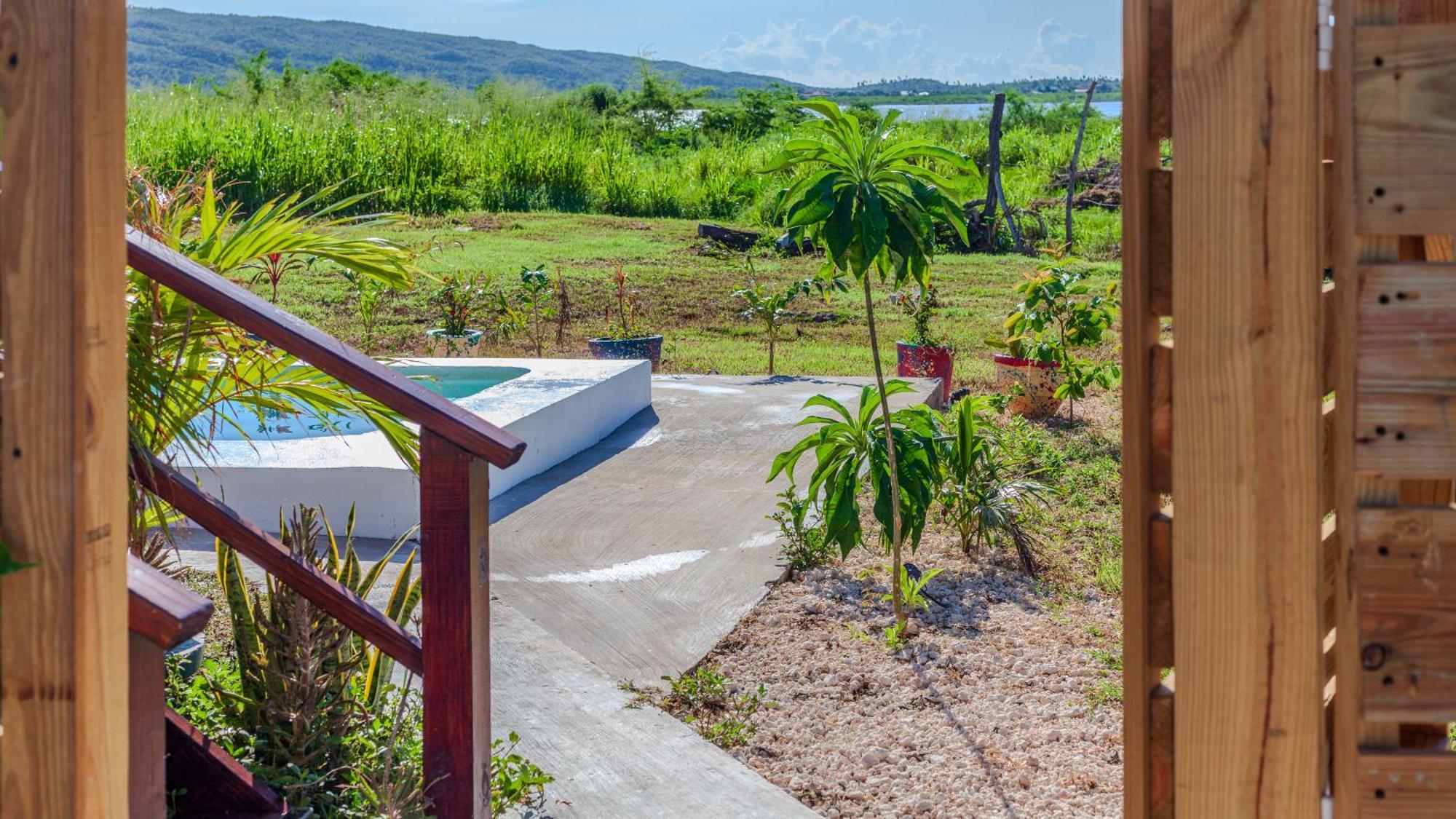 Cashaw Cabin - Private Retreat With A Pool Treasure Beach Bagian luar foto