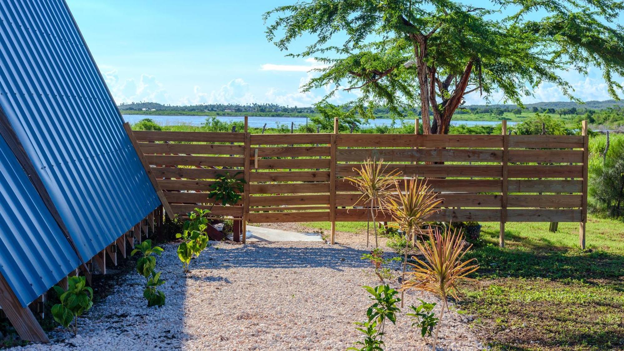 Cashaw Cabin - Private Retreat With A Pool Treasure Beach Bagian luar foto